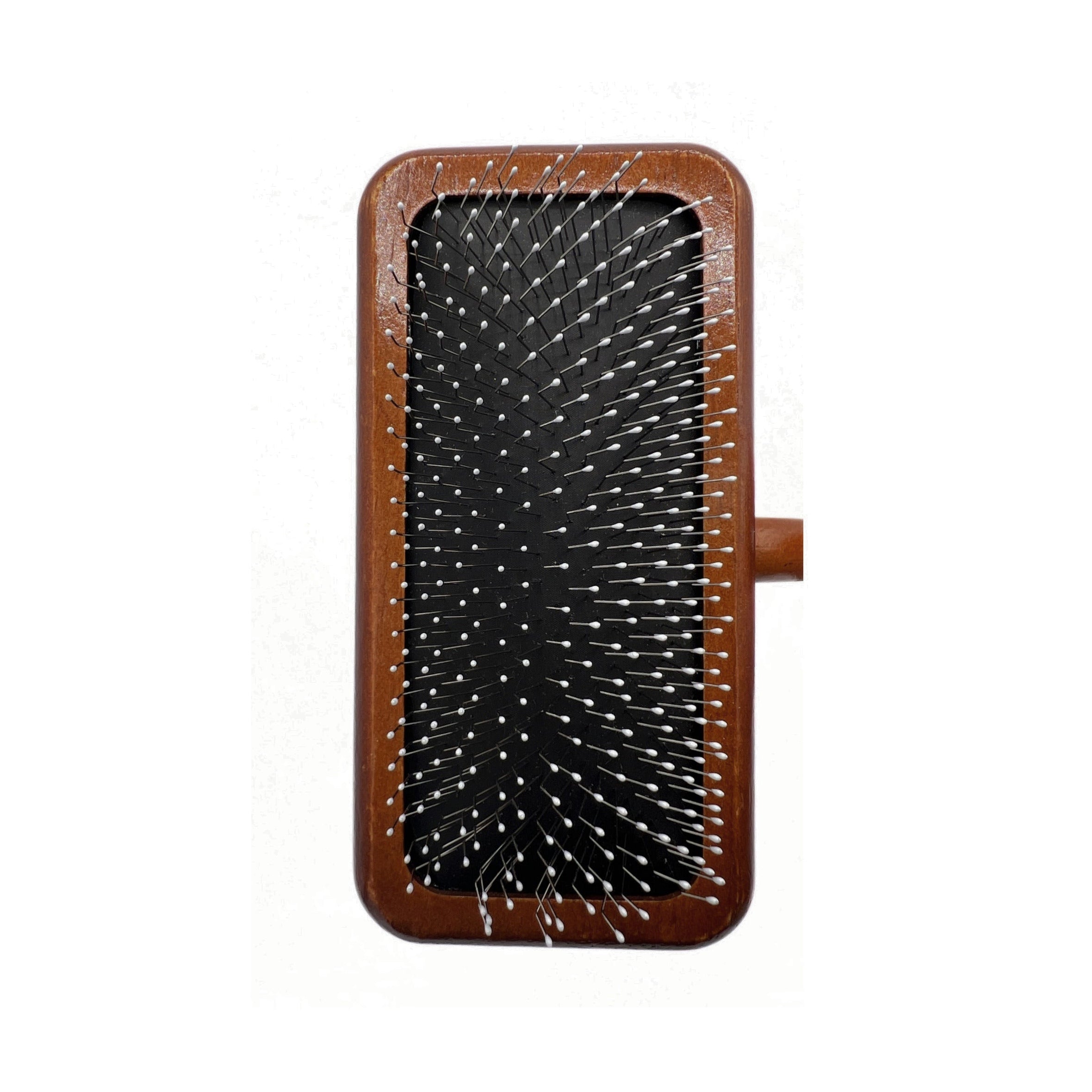 Fine pin slicker dog brush close-up for gentle detangling and coat care